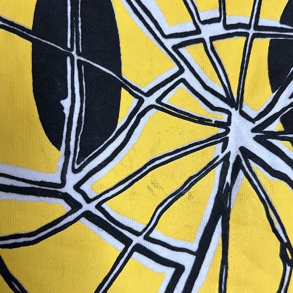 Chinatown Market Broken Glass Yellow Smiley Short sleeve T-shirt XL unisex tee - Picture 4 of 8